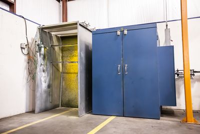 Powder coat booth